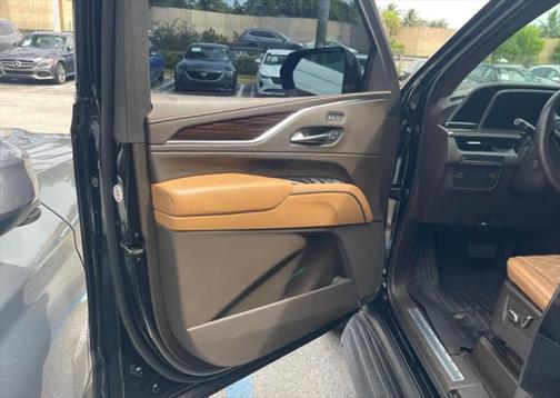 2023 Cadillac Escalade Premium Luxury