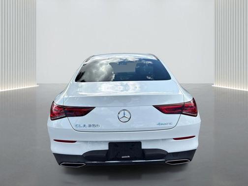 2022 Mercedes-Benz CLA 250 4MATIC