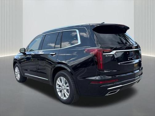 2025 Cadillac XT6 Luxury FWD