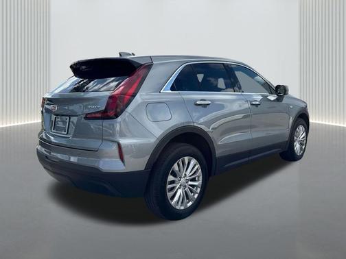 2024 Cadillac XT4 Luxury