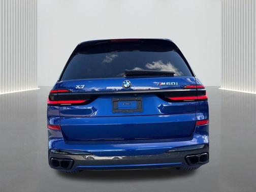 2024 BMW X7 M60i