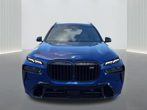 2024 BMW X7 M60i
