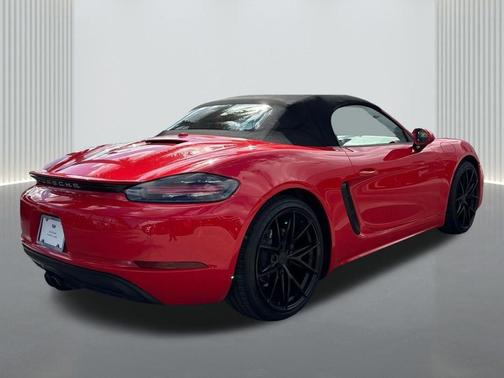 2021 Porsche 718 Boxster T