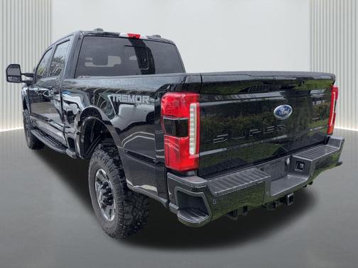 Black Metallic 2024 Ford F-250 Lariat