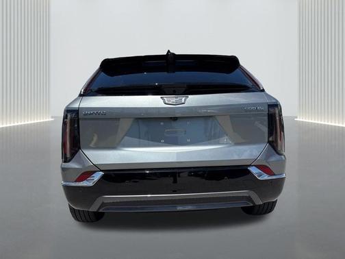 2026 Cadillac LYRIQ V