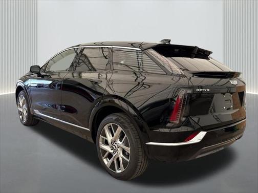 2025 Cadillac OPTIQ Luxury 1 AWD