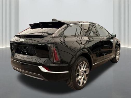 2025 Cadillac OPTIQ Luxury 1 AWD
