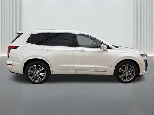 2025 Cadillac XT6 Premium Luxury FWD