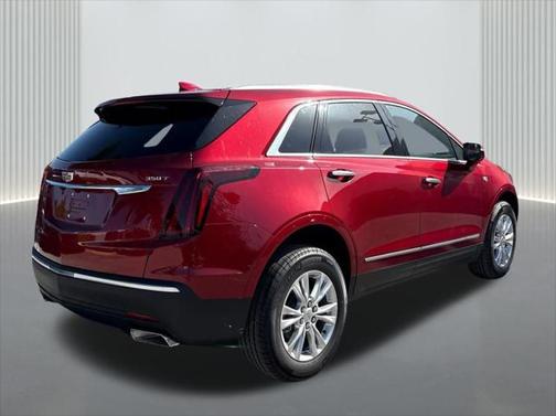 2025 Cadillac XT5 Luxury