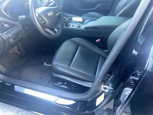 2024 Cadillac CT5 Luxury