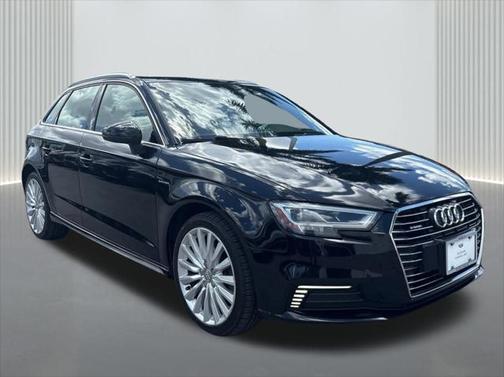 2017 Audi A3 e-tron 1.4T Tech Premium Plus