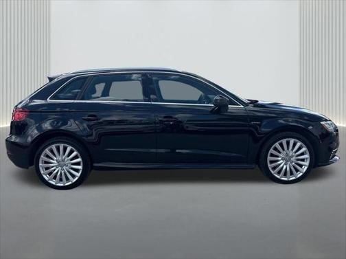 2017 Audi A3 e-tron 1.4T Tech Premium Plus