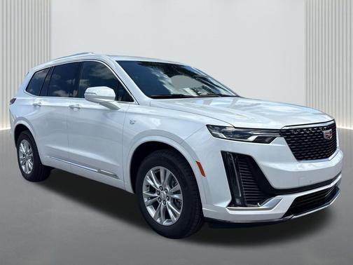 2025 Cadillac XT6 Luxury FWD