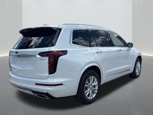 2025 Cadillac XT6 Luxury FWD