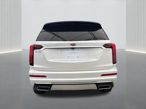 2025 Cadillac XT6 Premium Luxury FWD