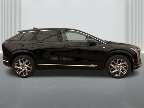 2025 Cadillac OPTIQ Luxury 1 AWD