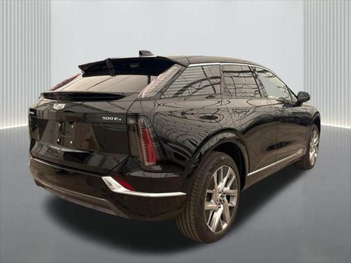 2025 Cadillac OPTIQ Luxury 1 AWD