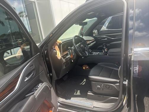 2022 Cadillac Escalade ESV Premium Luxury