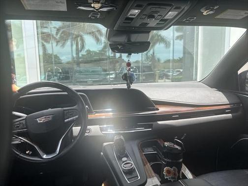 2022 Cadillac Escalade ESV Premium Luxury
