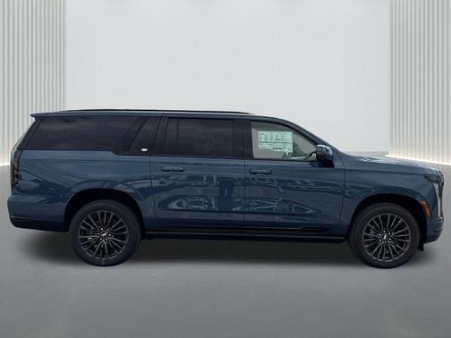 2026 Cadillac Escalade ESV Sport Platinum