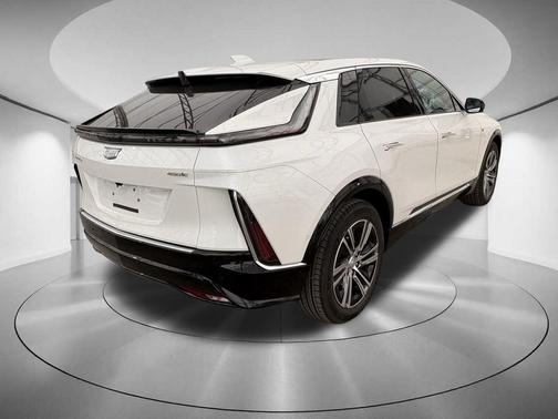 2025 Cadillac LYRIQ Luxury