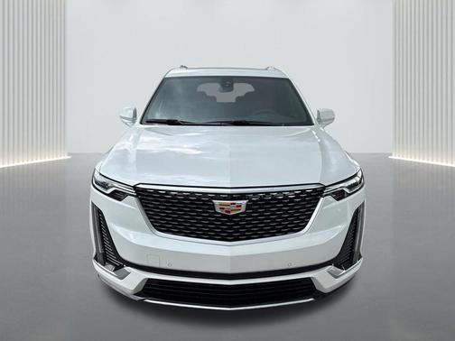 2025 Cadillac XT6 Luxury FWD