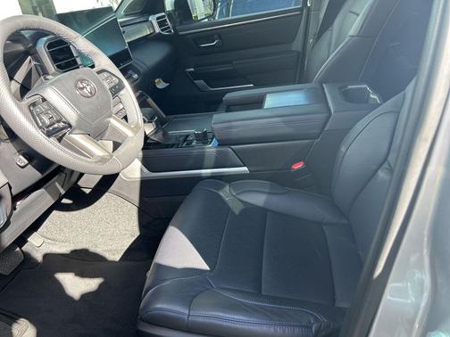 2024 Toyota Sequoia Platinum