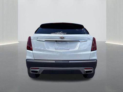 Crystal White Tricoat 2023 Cadillac XT5 Premium Luxury