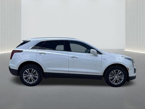 Crystal White Tricoat 2023 Cadillac XT5 Premium Luxury