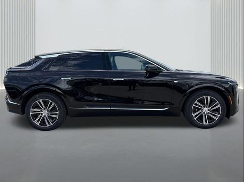 2025 Cadillac LYRIQ Luxury