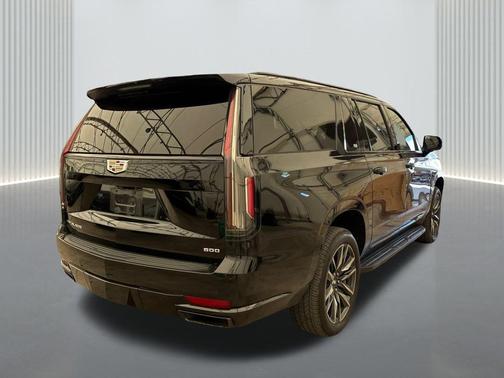 2022 Cadillac Escalade ESV Sport