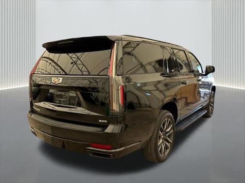 2022 Cadillac Escalade ESV Sport