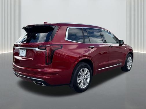 2022 Cadillac XT6 Luxury FWD