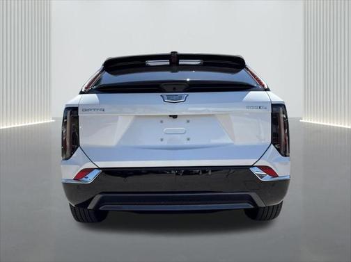 2025 Cadillac OPTIQ Luxury 1 AWD