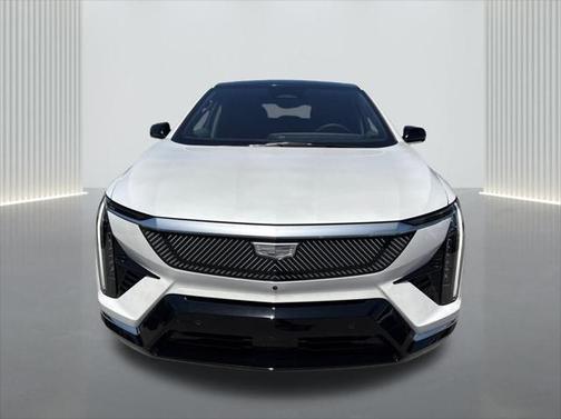 2025 Cadillac OPTIQ Luxury 1 AWD