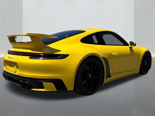 2022 Porsche 911 Carrera