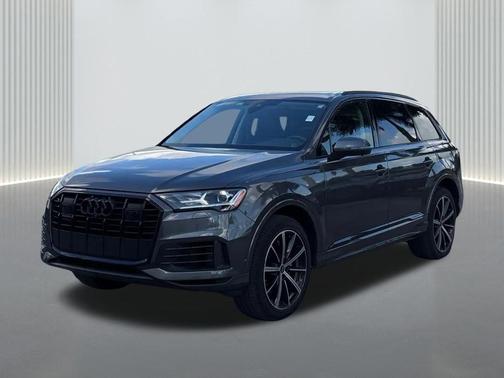 2022 Audi Q7 55 Premium Plus