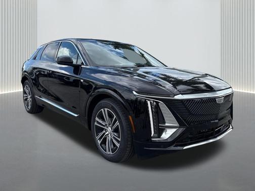 Stellar Black Metallic 2026 Cadillac LYRIQ Premium Luxury