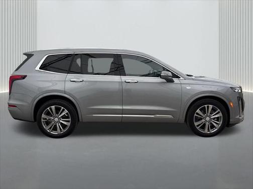 2025 Cadillac XT6 Premium Luxury FWD