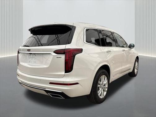 2025 Cadillac XT6 Luxury FWD
