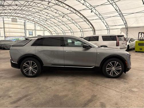 2025 Cadillac LYRIQ Luxury w/1SC