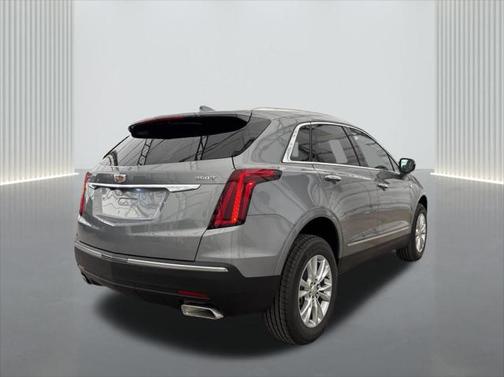 2025 Cadillac XT5 Luxury