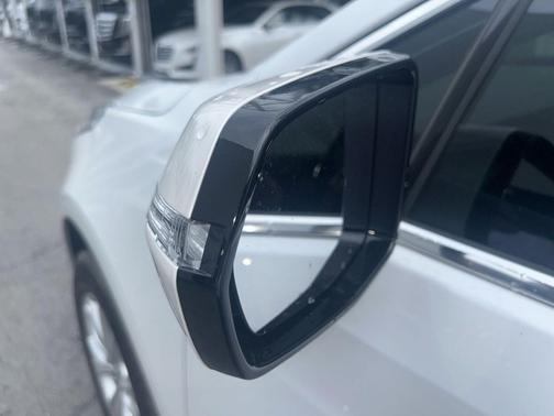 2022 Cadillac XT5 Luxury