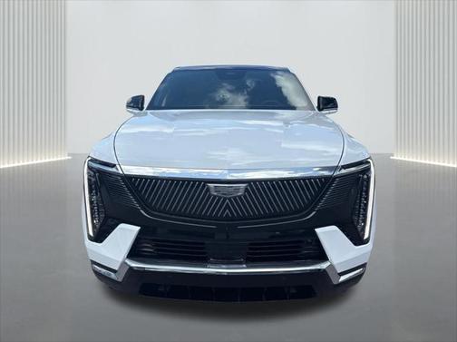 2025 Cadillac Escalade IQ Luxury 2