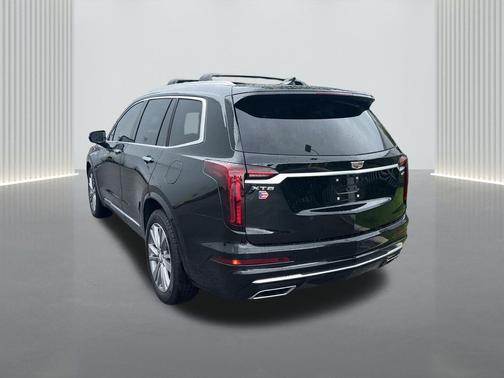 2024 Cadillac XT6 Premium Luxury FWD
