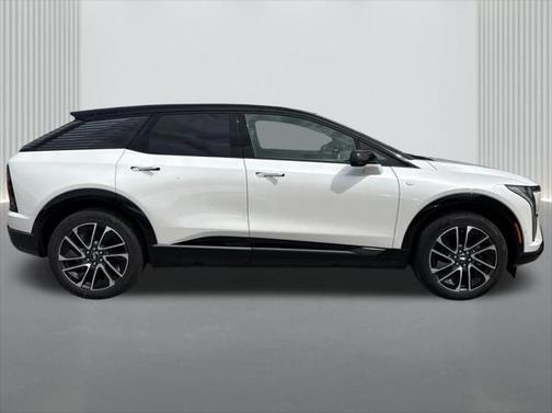 2025 Cadillac OPTIQ Sport 1 AWD