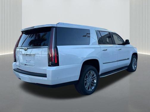 2017 Cadillac Escalade ESV Standard