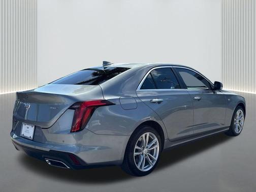 2023 Cadillac CT4 Luxury