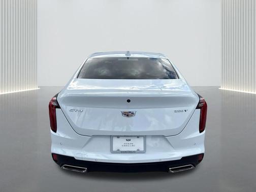 2026 Cadillac CT4 Luxury RWD
