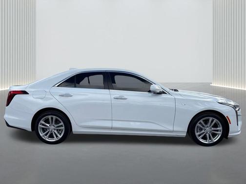 2026 Cadillac CT4 Luxury RWD